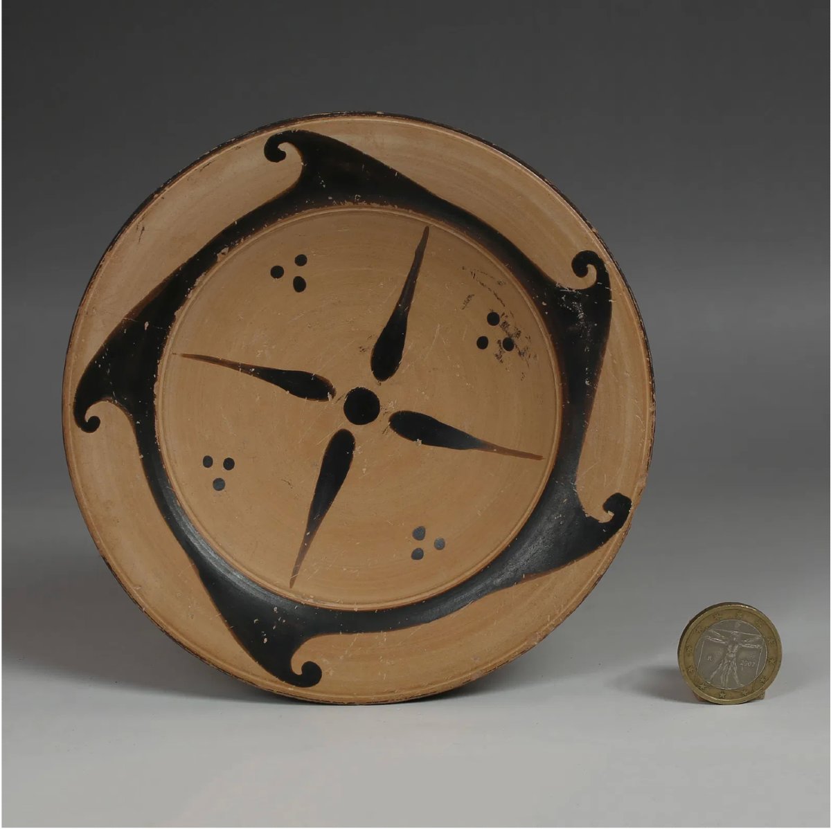 Coupe Genucilia à Décor Stellaire (IVe s.) – Certificat d’authenticité-photo-3