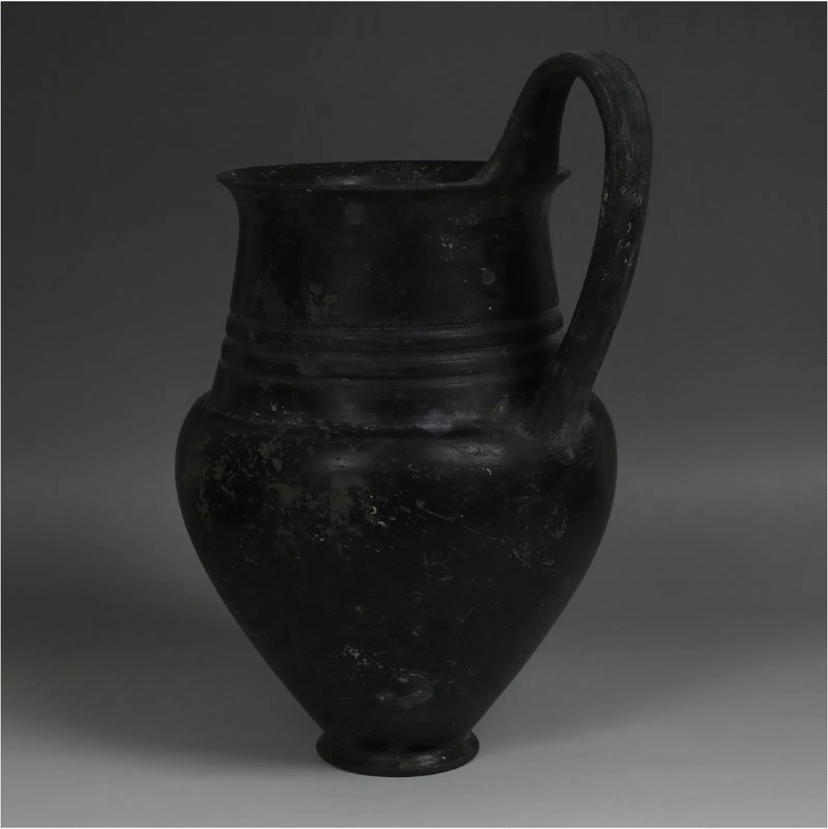 Olpe Étrusque Bucchero Nero (Rasmussen 1b) – Certificat d’authenticité-photo-4