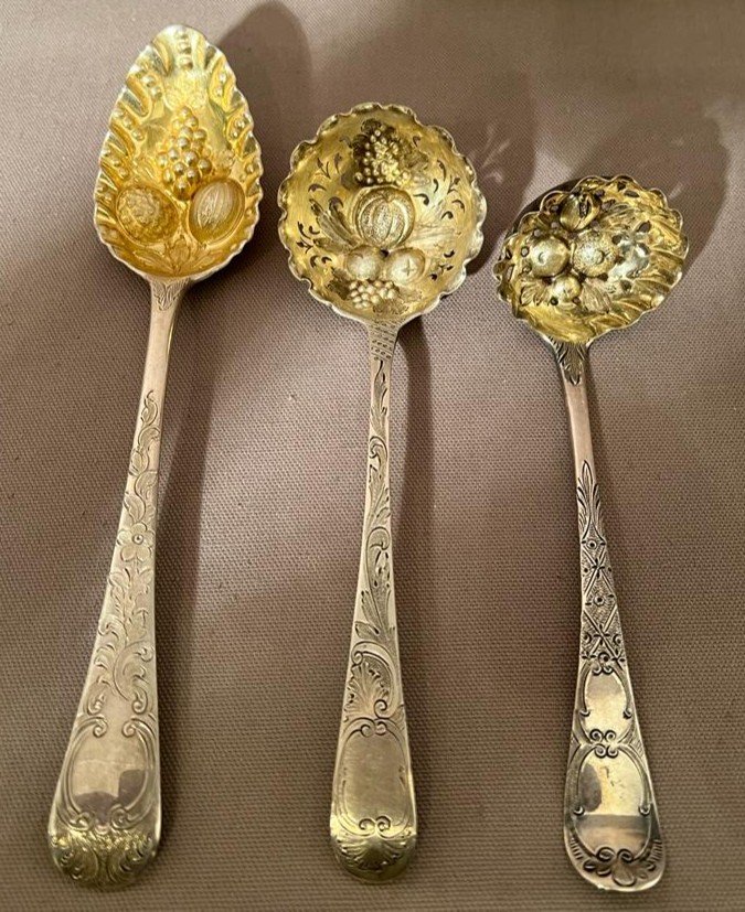 3 Different Spoons For Serving Dessert In Sterling Silver, English Early Nineteenth-photo-2