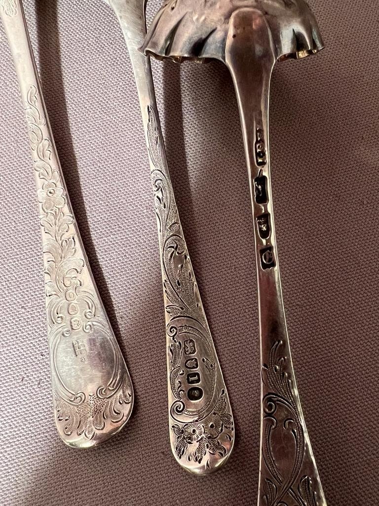 3 Different Spoons For Serving Dessert In Sterling Silver, English Early Nineteenth-photo-1