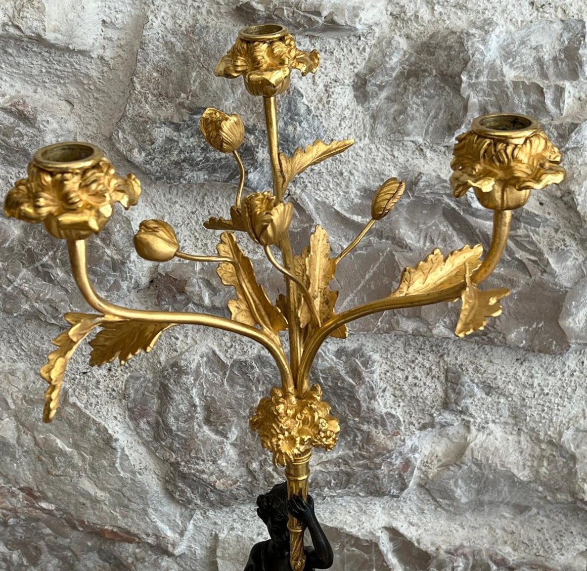 Paire de candélabres en bronze patiné et bronze doré, début du XIXème siècle.-photo-6