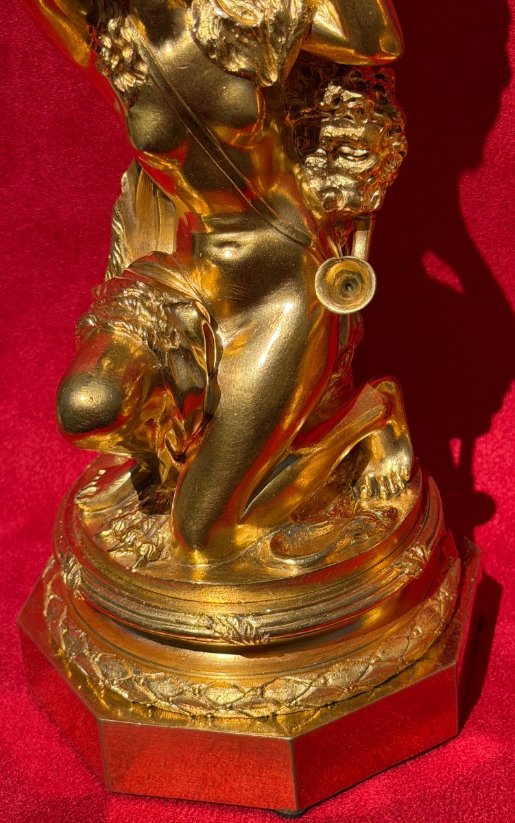 Paire de flambeaux en bronze ciselé et doré du XIXème siècle.-photo-1