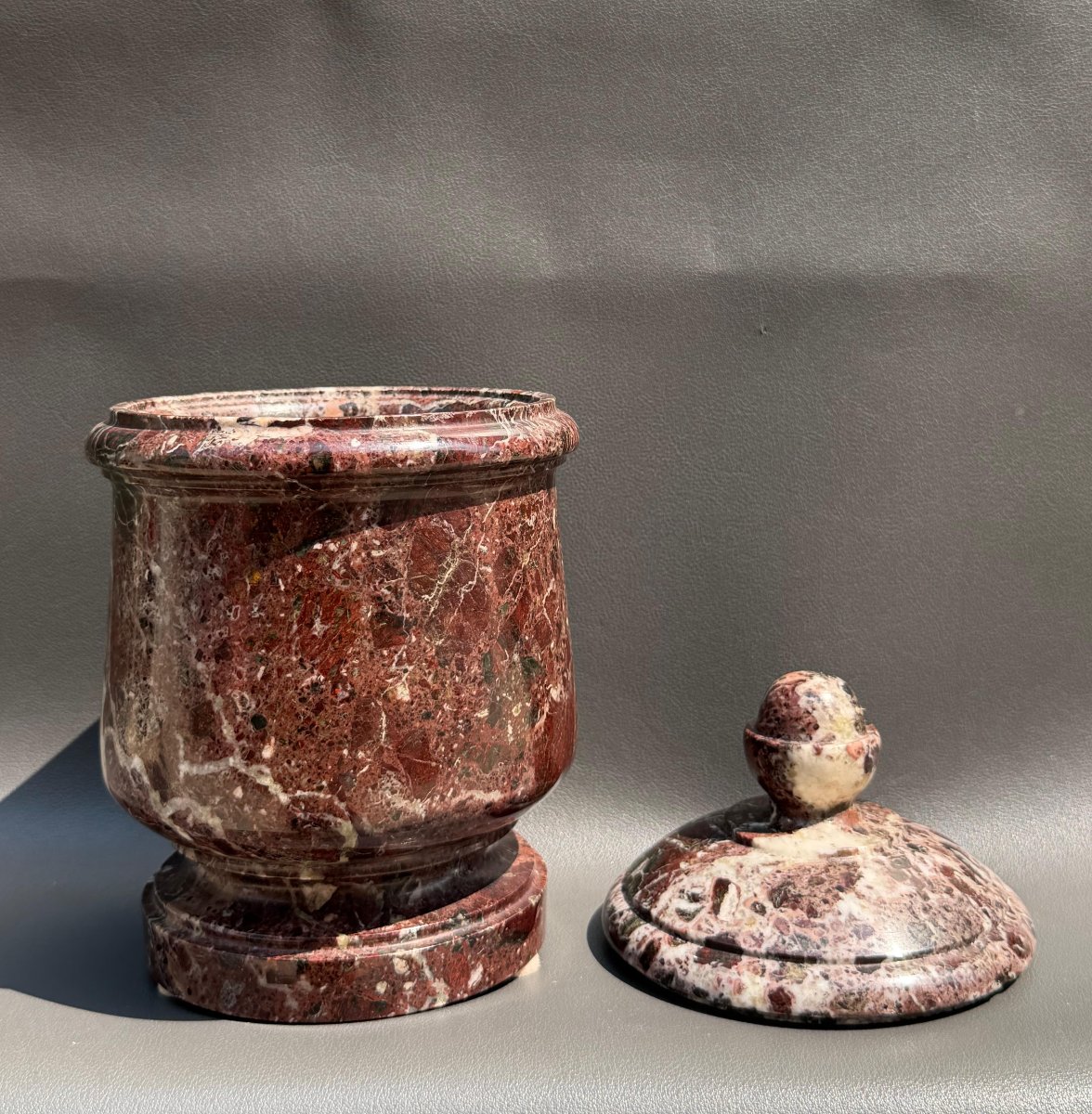 Rosso Levanto Marble Lidded Bowl – 18th–early 19th Century-photo-3