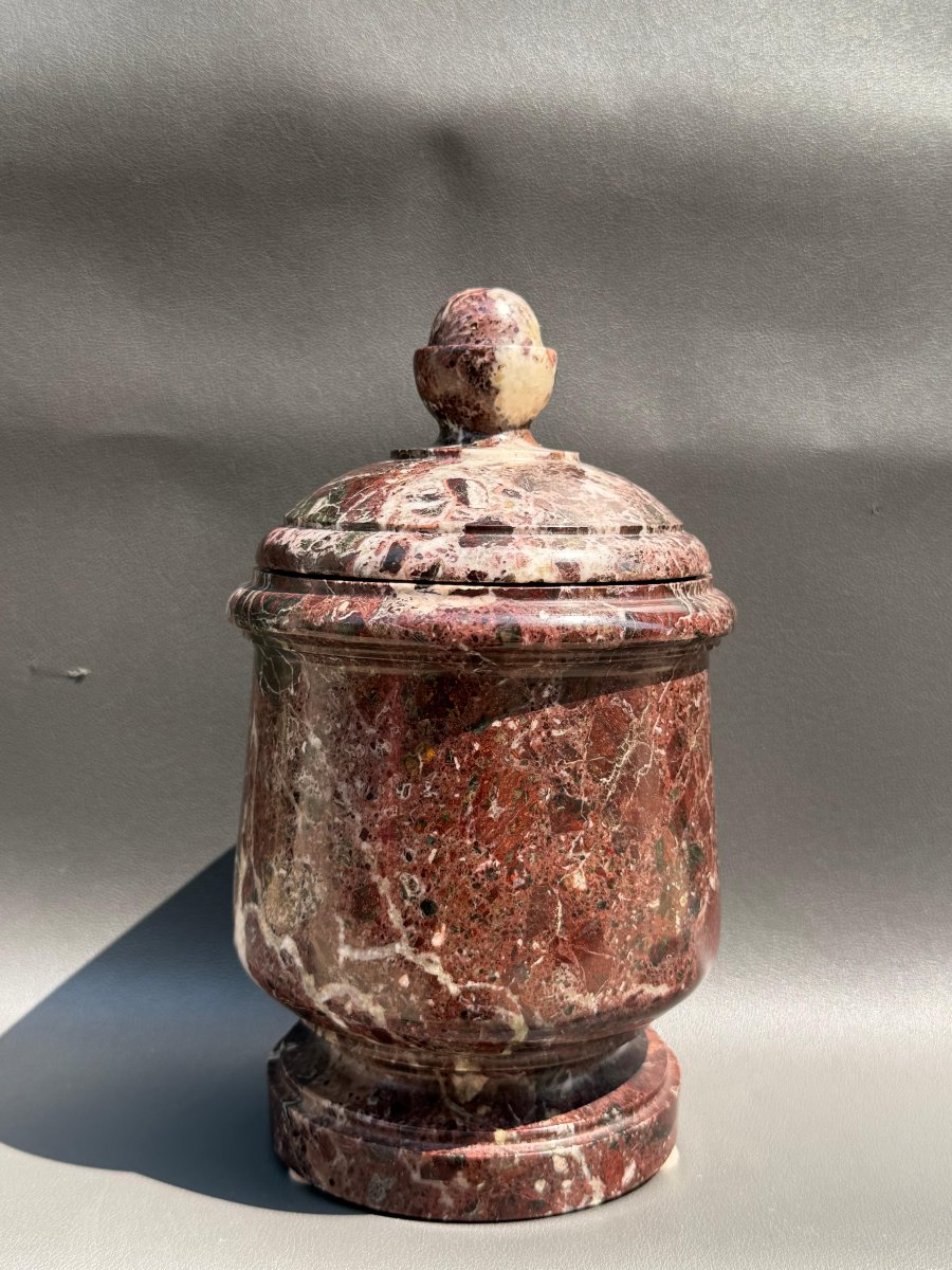 Rosso Levanto Marble Lidded Bowl – 18th–early 19th Century