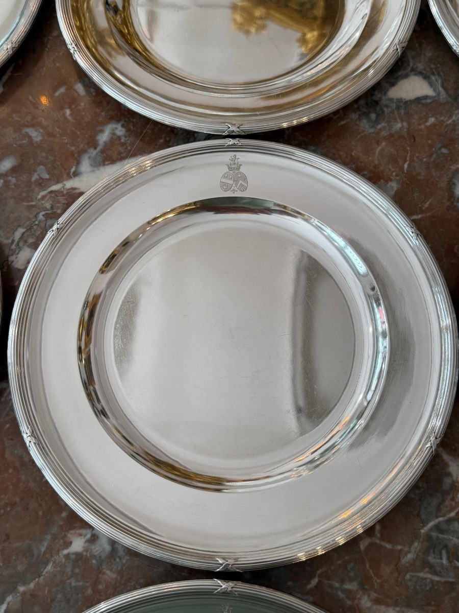 18 assiettes en argent massif – Maison ODIOT et Léonard Vincelet -photo-4