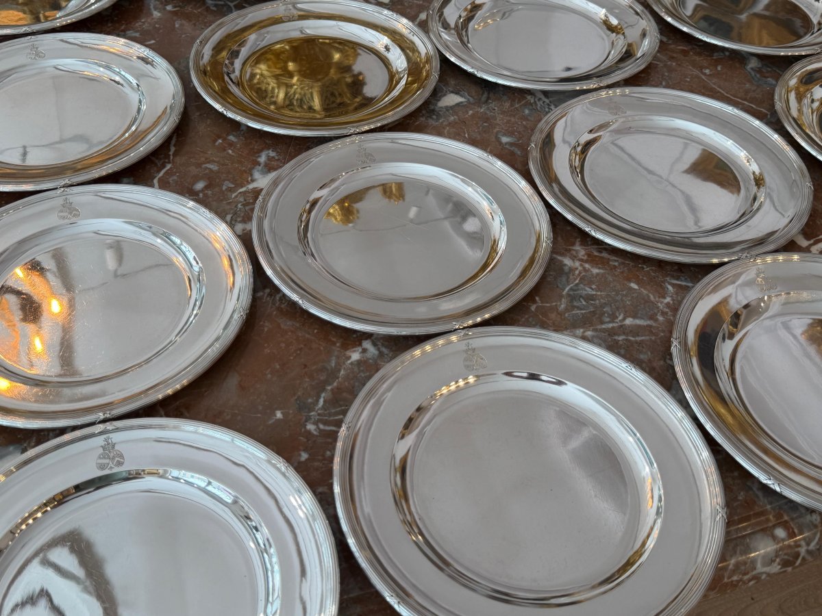 18 assiettes en argent massif – Maison ODIOT et Léonard Vincelet -photo-2