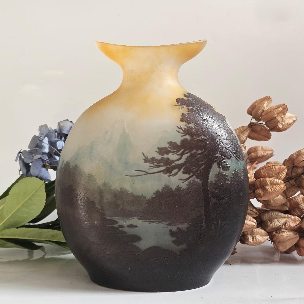 Emile Gallé Vase Gourde Décor de Paysage Vosgiens -photo-2