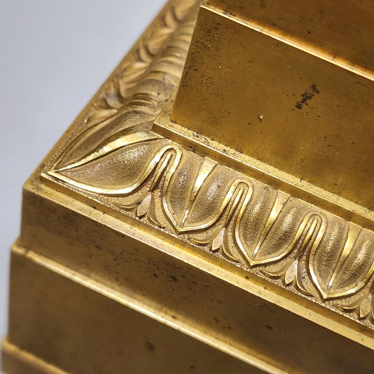 Gilded Bronze Empire-style Floor Clock – Robin, Clockmaker To The King & The Queen-photo-7