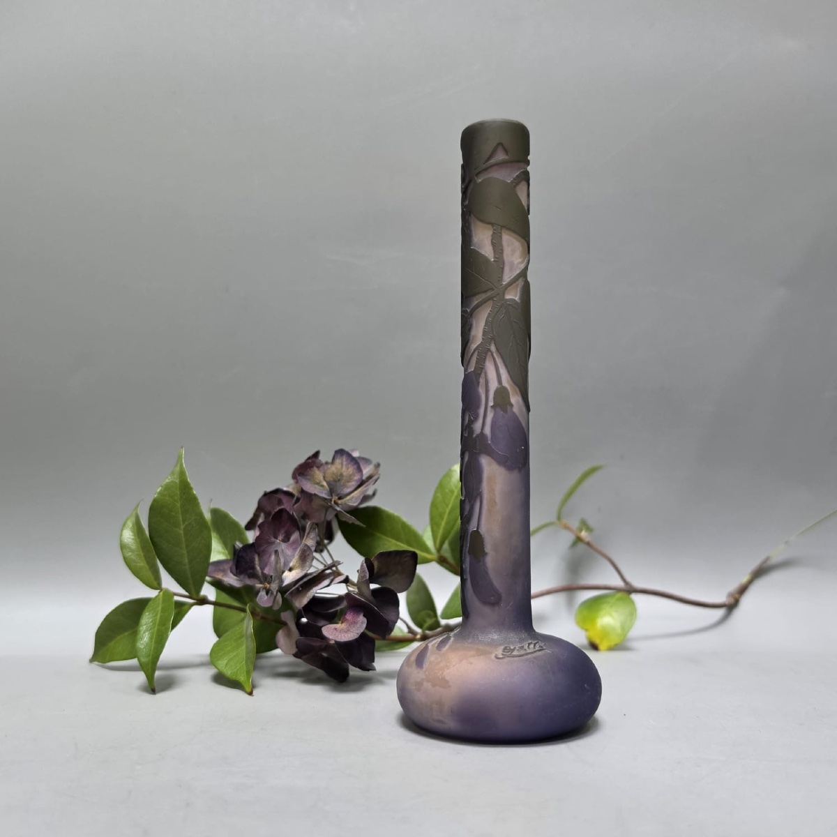 Vase Gallé Soliflore à décor de Glycines-photo-4