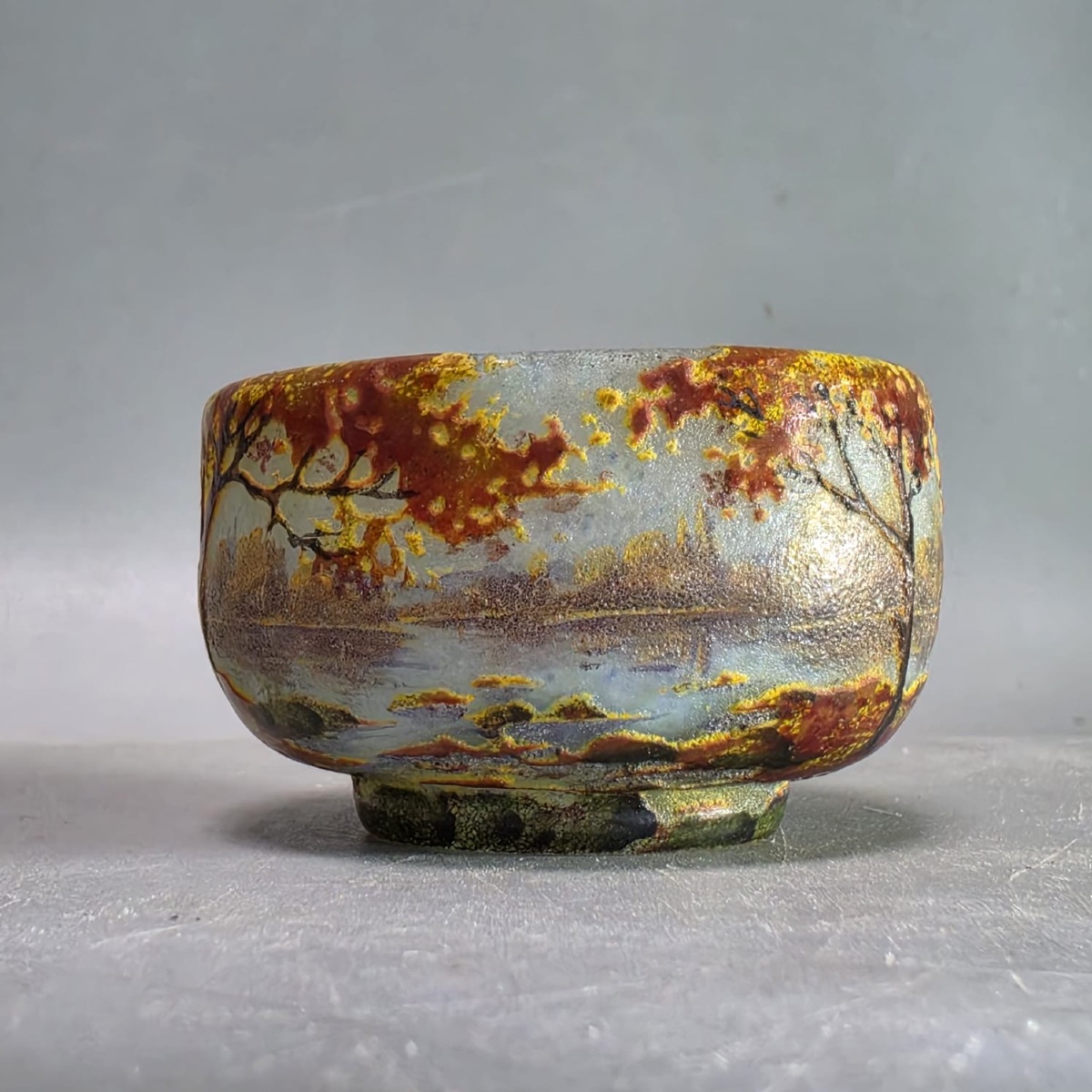 Daum Nancy Vase Miniature à décor d’un Paysage d’Automne-photo-2
