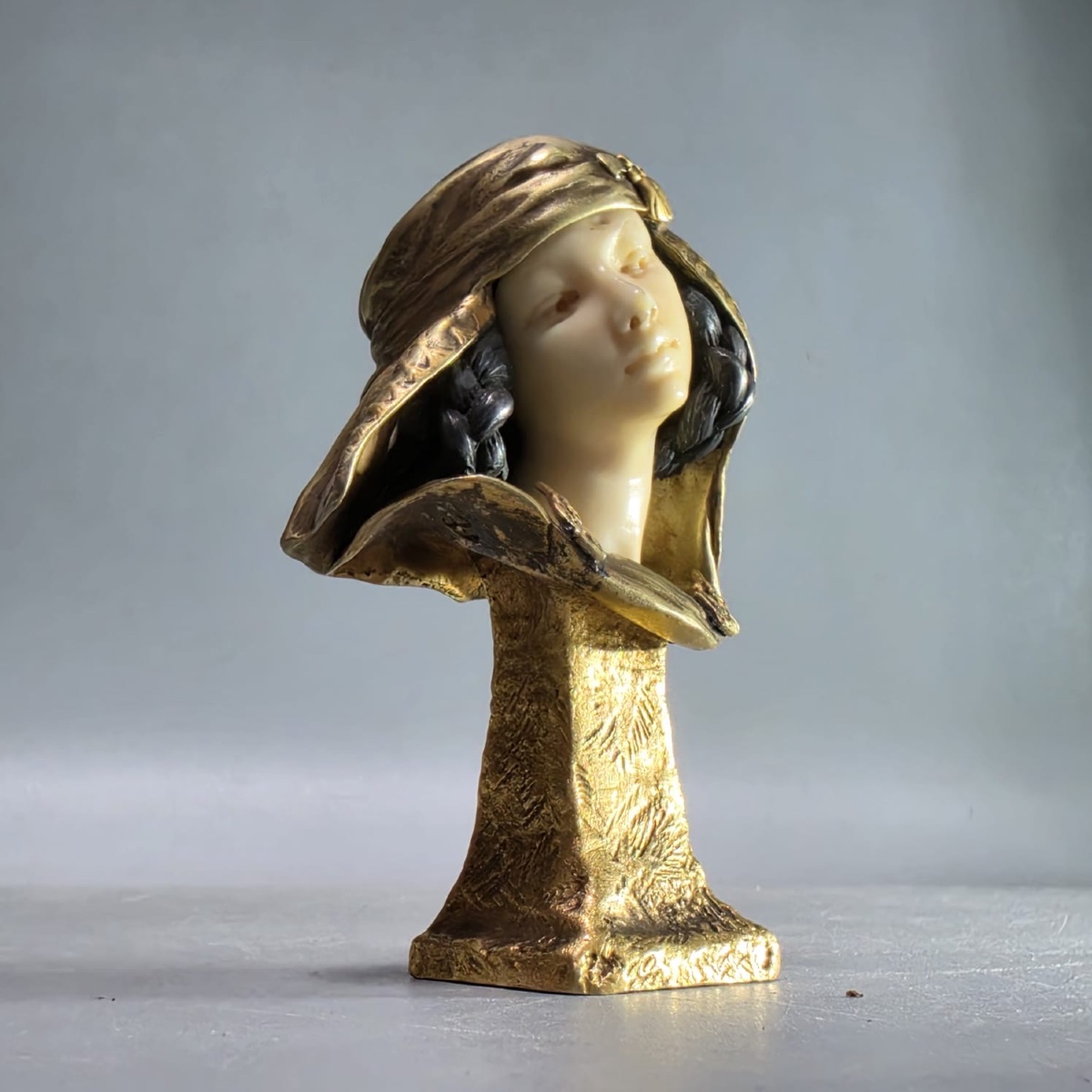 Louis-Ernest Barrias, Buste de la Jeune fille de Bou-Sâada-photo-3