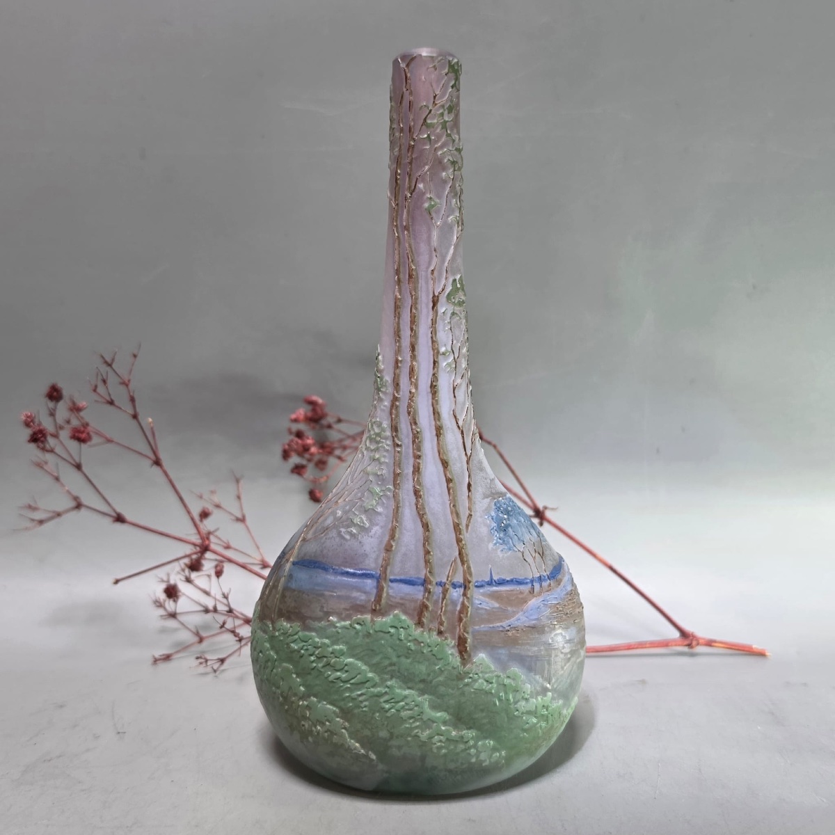Vase Soliflore Legras à décor de Paysage Lacustre 