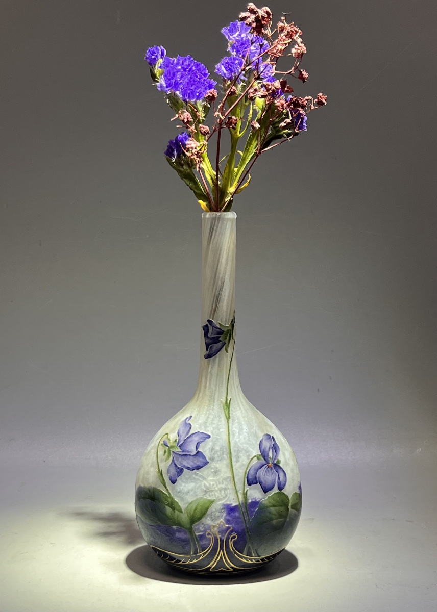 Daum Nancy – Vase Decorated With Violets And Gold Accents