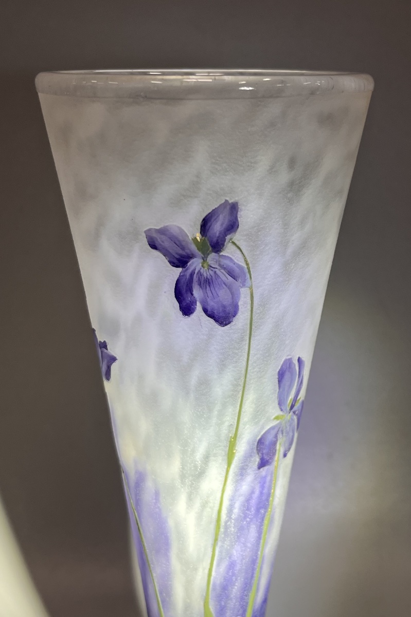 Daum Nancy – Vase diabolo à décor de violettes-photo-2