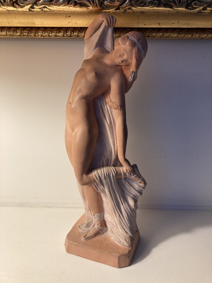 SCULPTURE EN TERRE CUITE, FEMME NUE AU DRAPÉ, DE JOÉ DESCOMPS DIT CORMI-photo-3