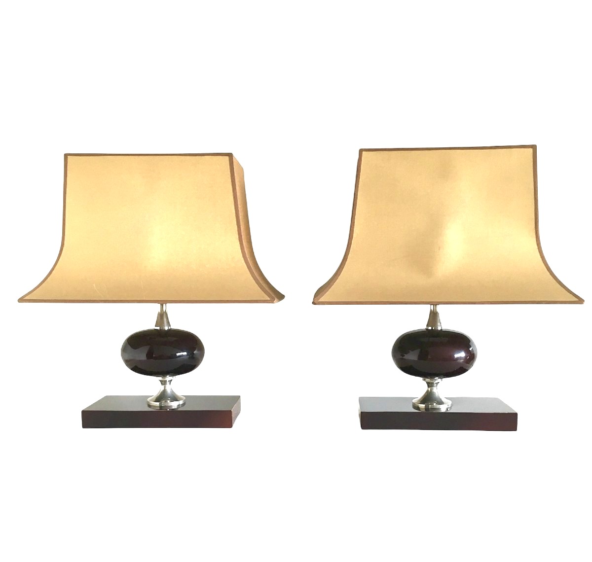Paire de lampes, résine et acier chromé, par Philippe Barbier, vers 1970