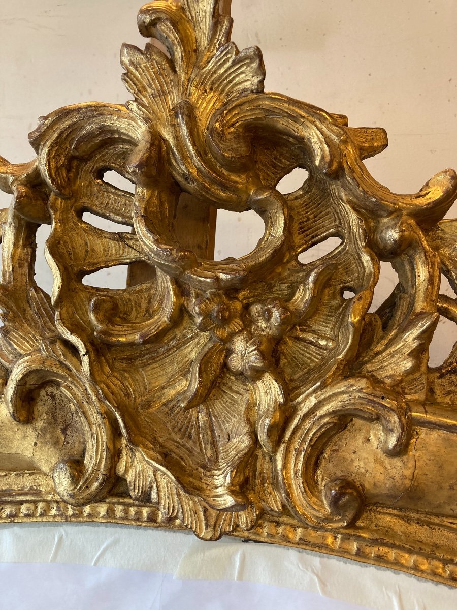 Miroir en bois sculpté et doré d’époque Régence 18ème -photo-5