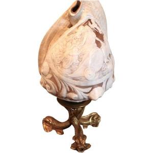 Seashell Lamp, Cameo Style On Bronze Feet 19th Century