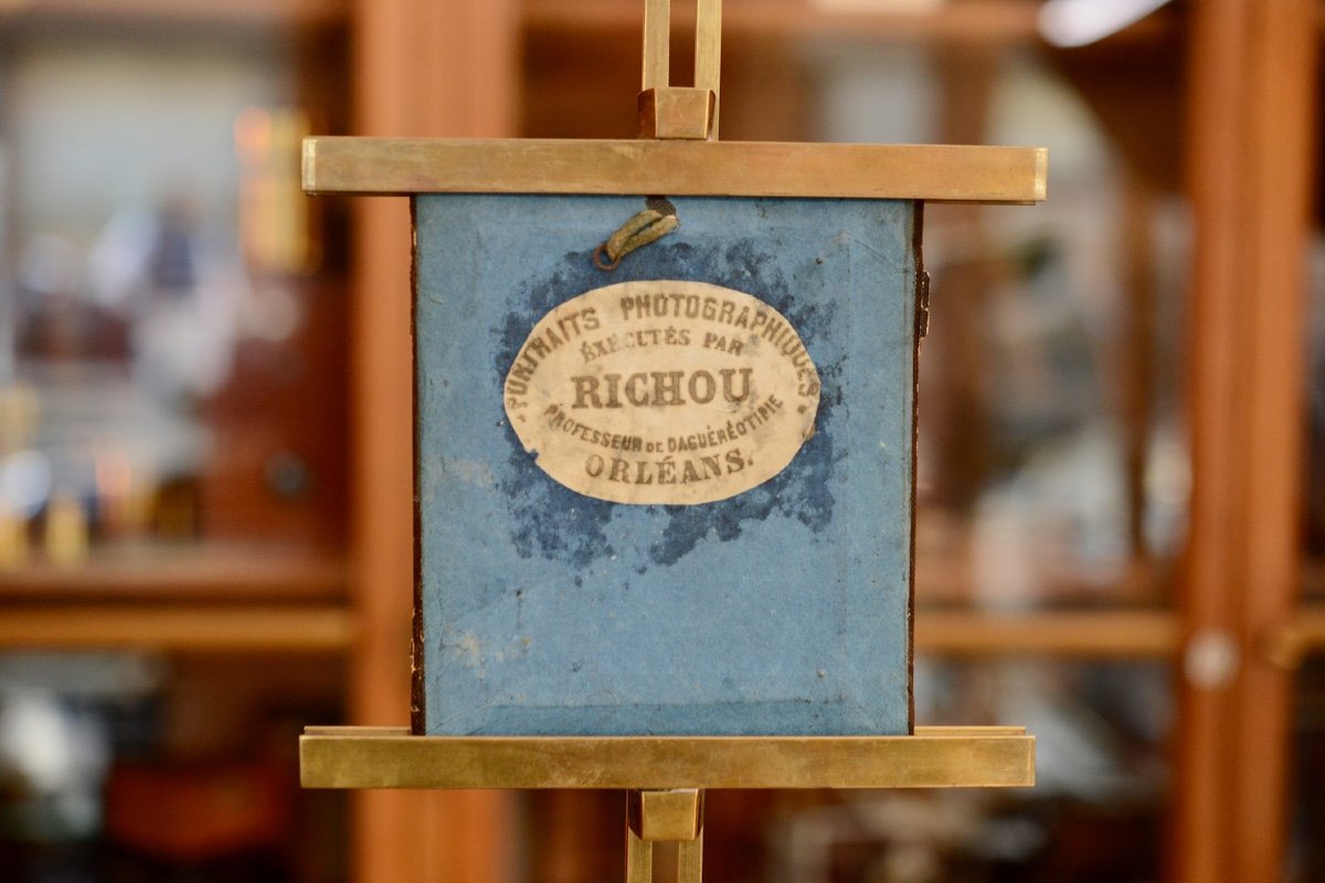 Daguerréotype Rehaussé De Dorures, Femme Posant Avec Un Livre-photo-3