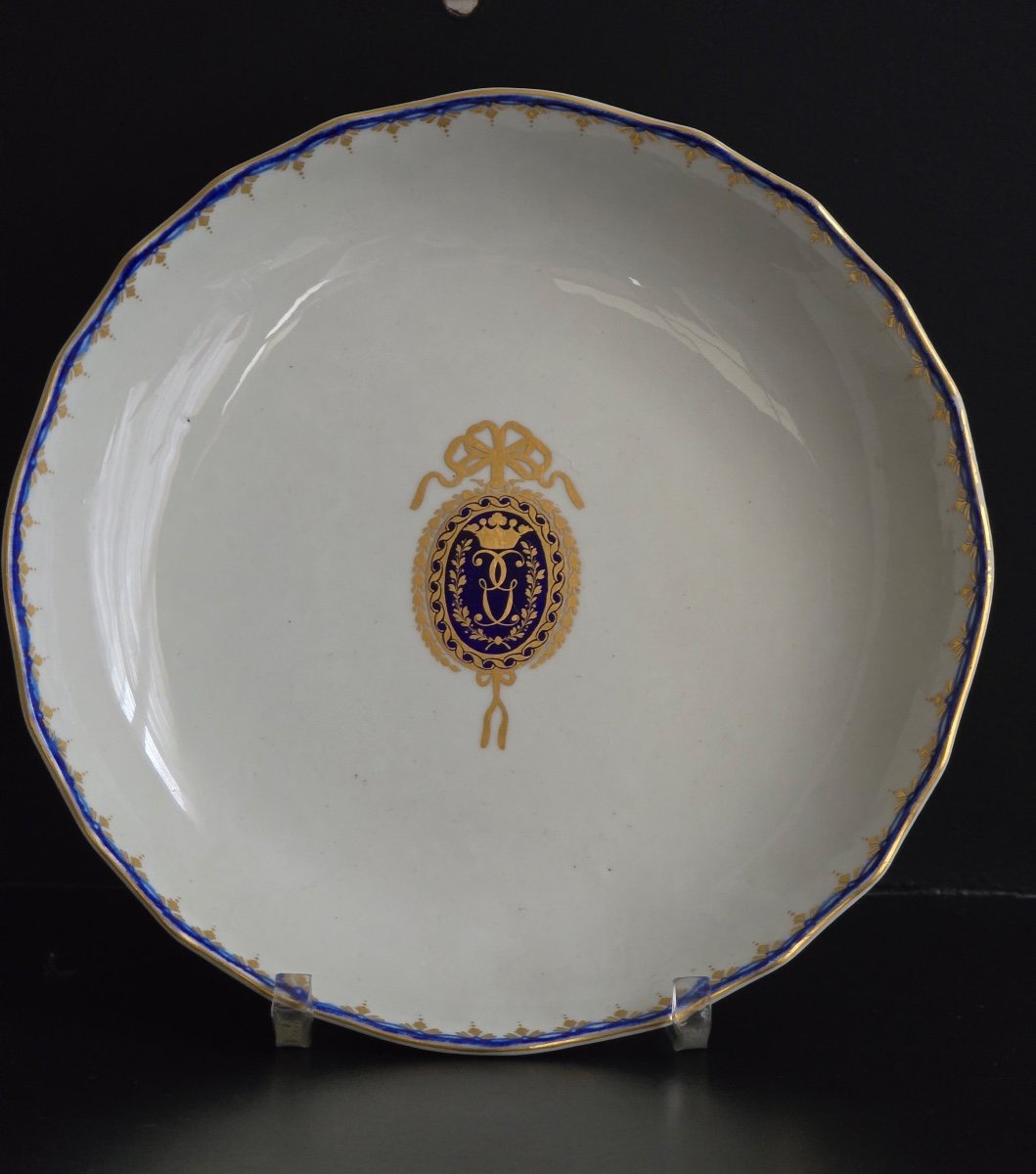 Compotier En Porcelaine De Tournai Bleu Et Or