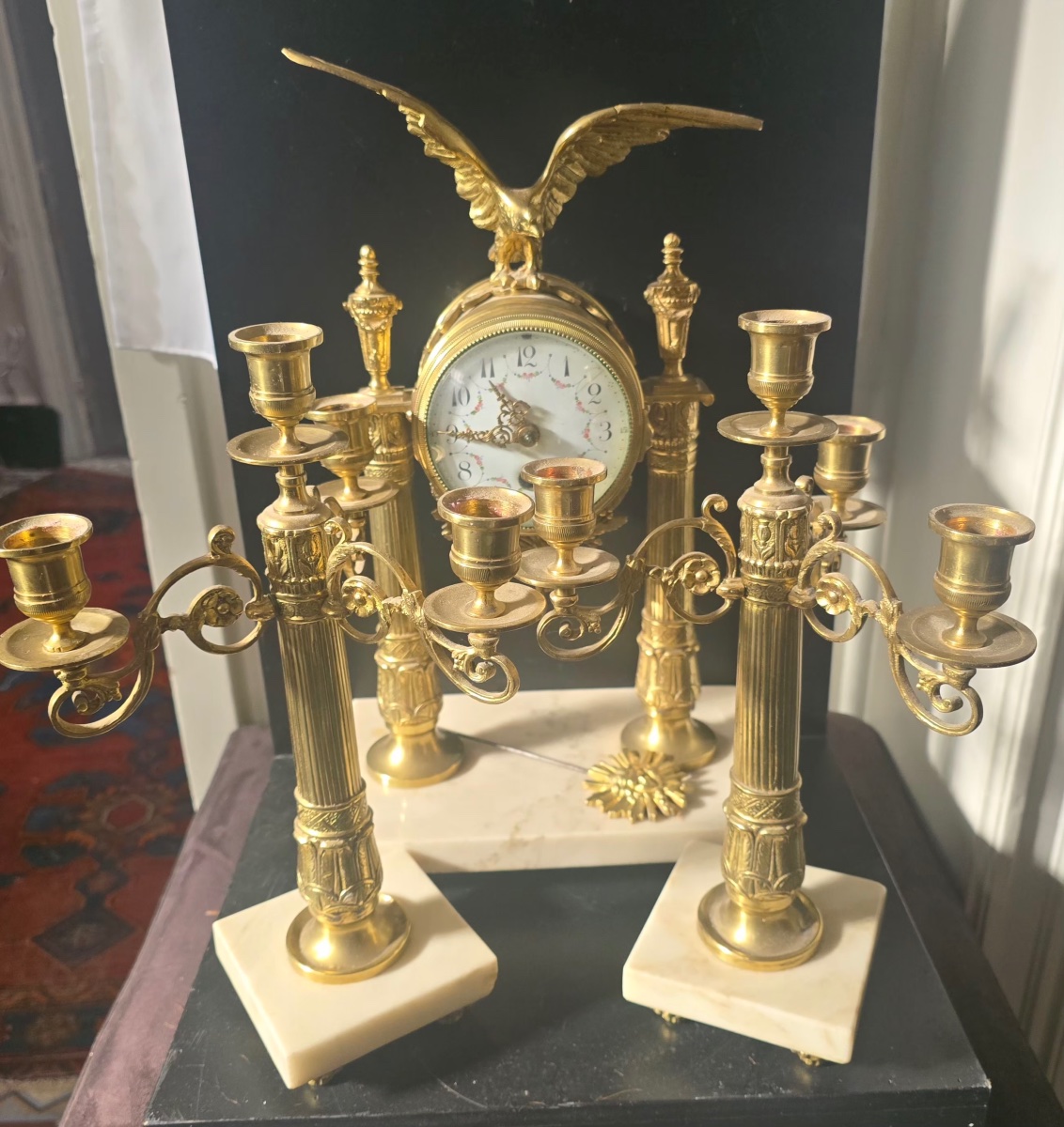 Louis XVI-style Clock With Candelabras -photo-2