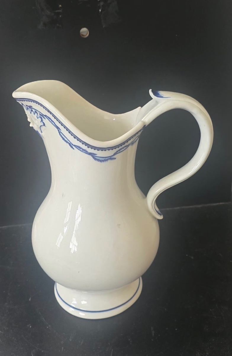 Cruche à eau porcelaine de Tournai-photo-3