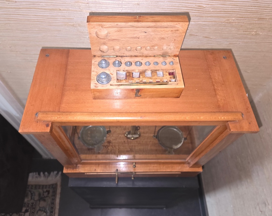 Pharmacy Scale -photo-2