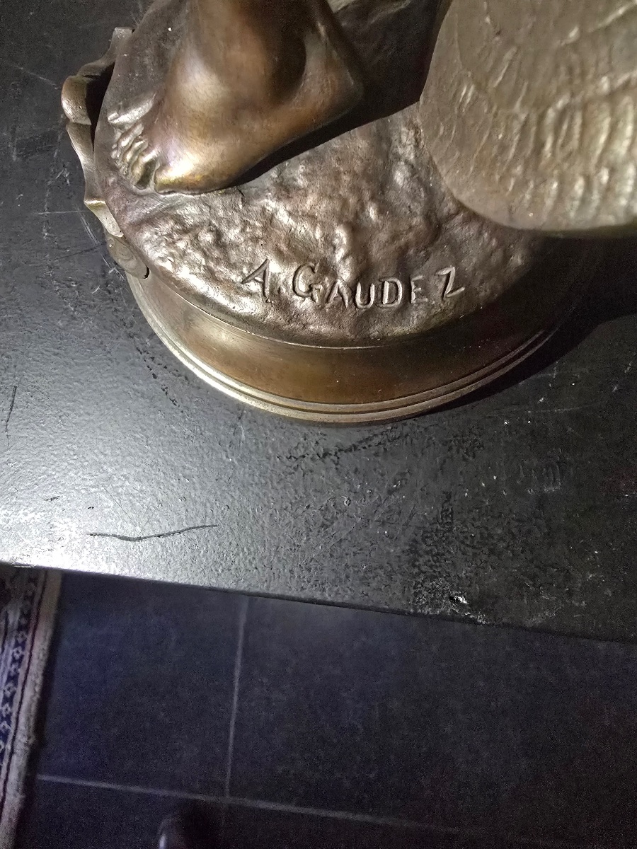 Bronze Angel-photo-2
