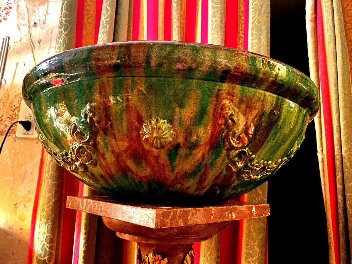 Important Vase In Red Earth Baked With Flared Green Enamel, With Stylized Garlands Pattern-photo-3