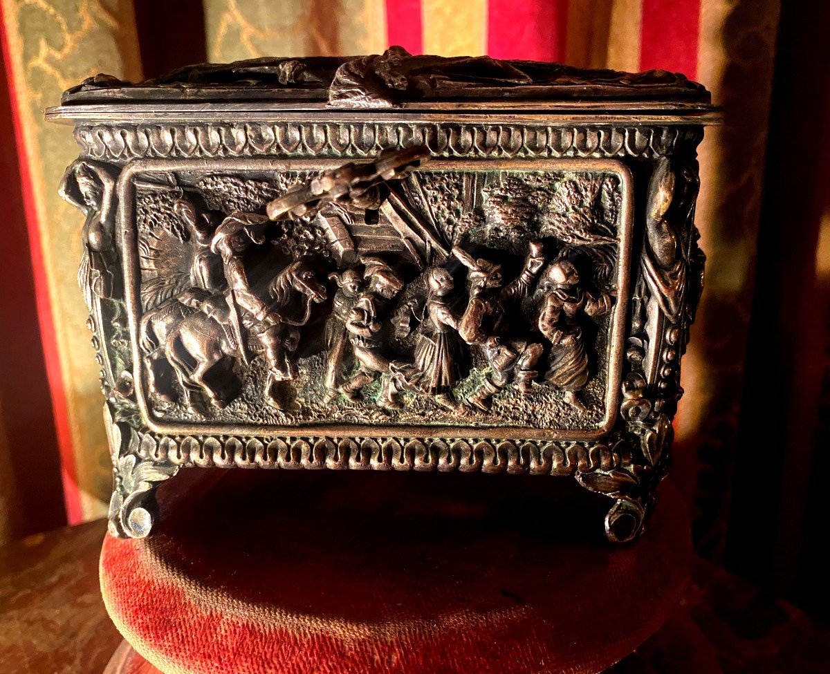 Très Beau Coffret à Bijoux Richement Ornementé De Scènes Paysannes, En Bronze Argenté, XIXème