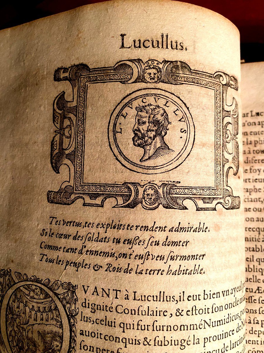 Fort Volume In Folio De 1610   "vies Des Hommes Illustres Grecs Et Romains De Plutarque - Amyot-photo-6