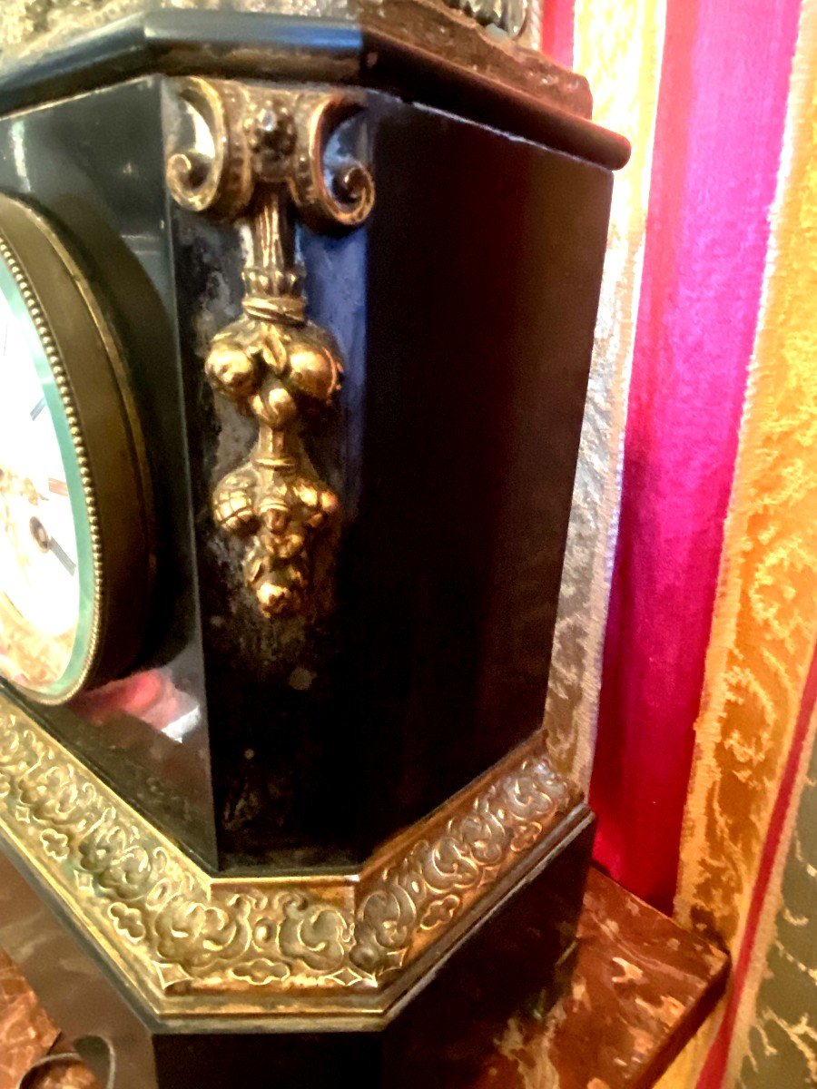 Very Charming Clock, Louis Philippe In Black Marble About A Young Woman At La Fontaine-photo-7