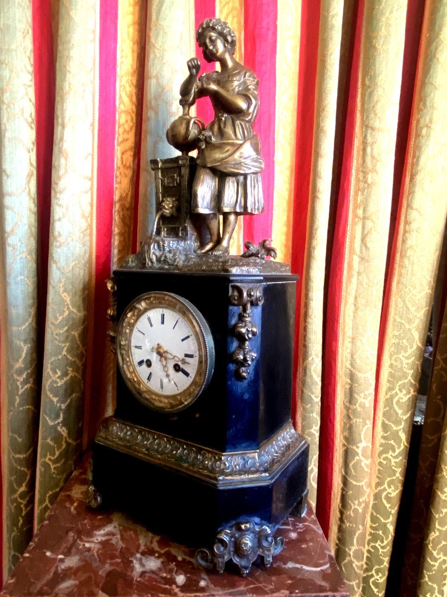 Very Charming Clock, Louis Philippe In Black Marble About A Young Woman At La Fontaine-photo-6