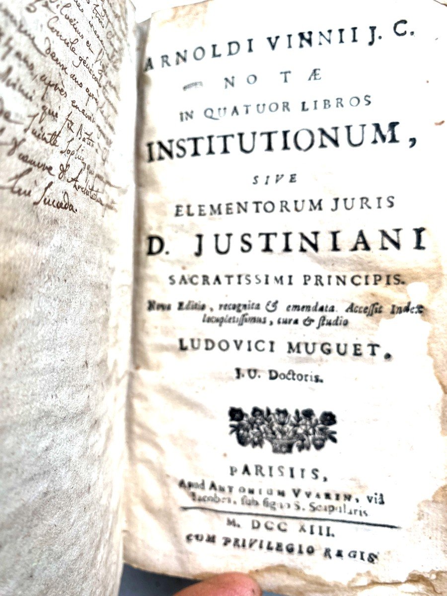 The Institutions Of Justinian Divided Into 4 Books, In Two Small Volumes In 12 In Parisiis 1713-photo-3