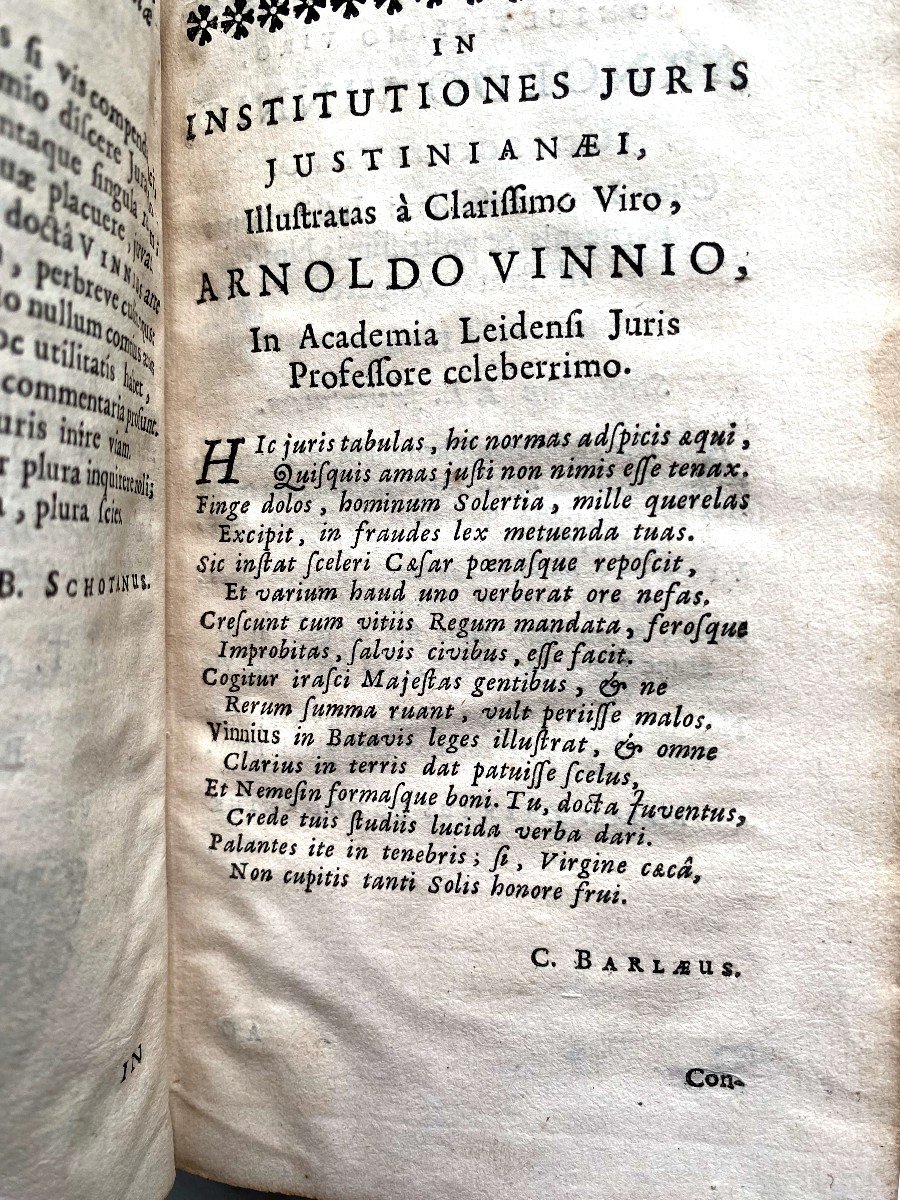 The Institutions Of Justinian Divided Into 4 Books, In Two Small Volumes In 12 In Parisiis 1713-photo-3