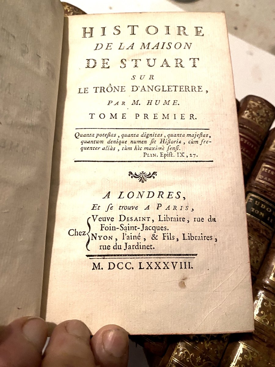 Histoire d'Angleterre Contenant La Maison De Plantagenet , Tudor Et Stuart En 15 Vol.  D. Hume.-photo-6