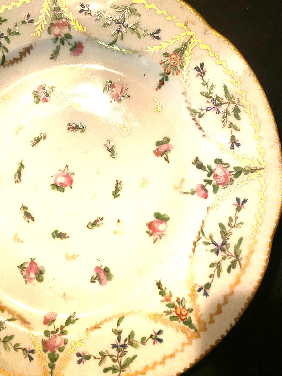 Rare And Beautiful Pair Of Fine Porcelain Plates Decorated By Meissen With Crossed Arrows 1770-photo-1