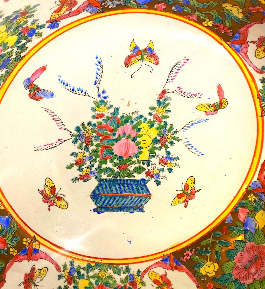 Grand Punch Bowl Richly Decorated With Floral Cartouches Animated With Butterflies 20th Century-photo-2