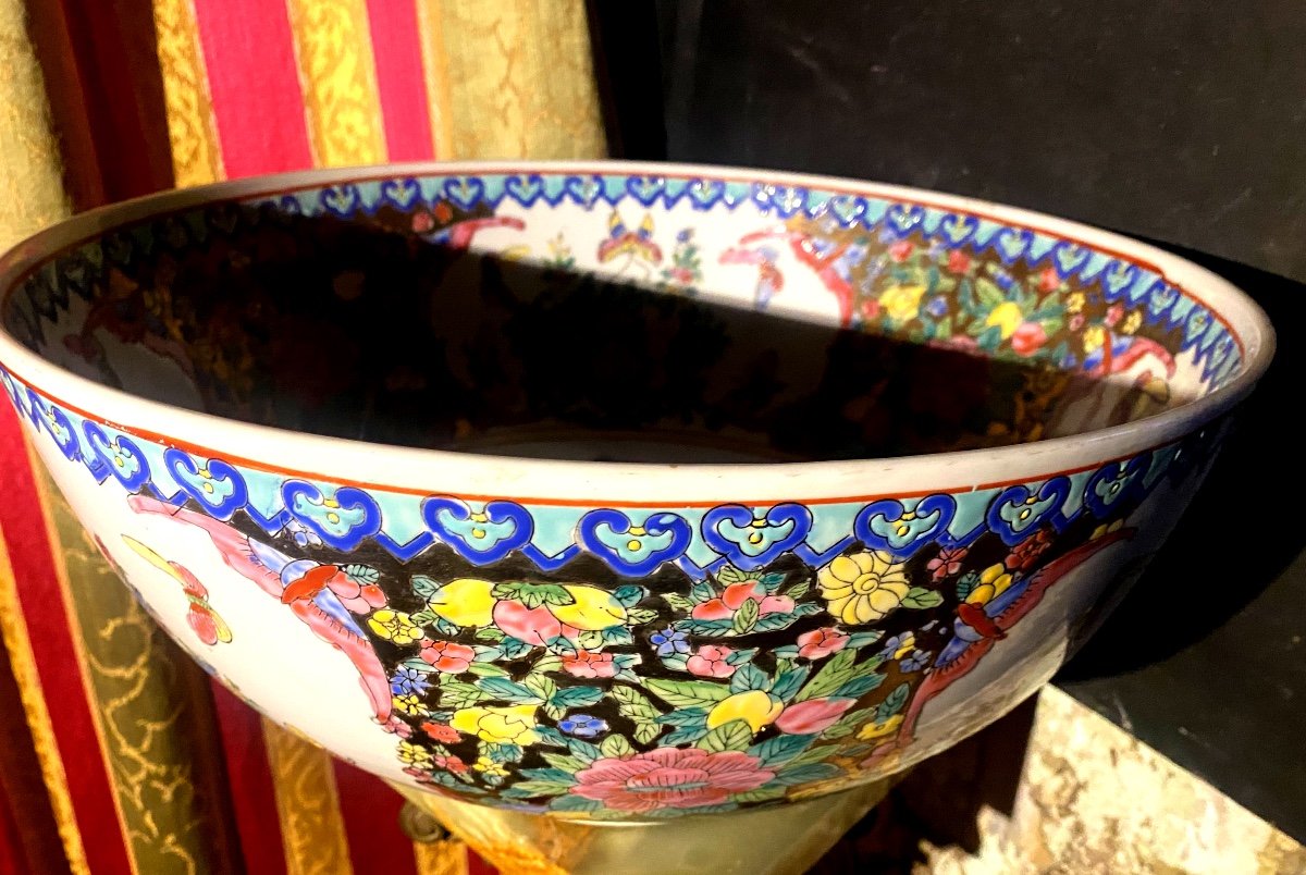 Grand Punch Bowl Richly Decorated With Floral Cartouches Animated With Butterflies 20th Century-photo-1