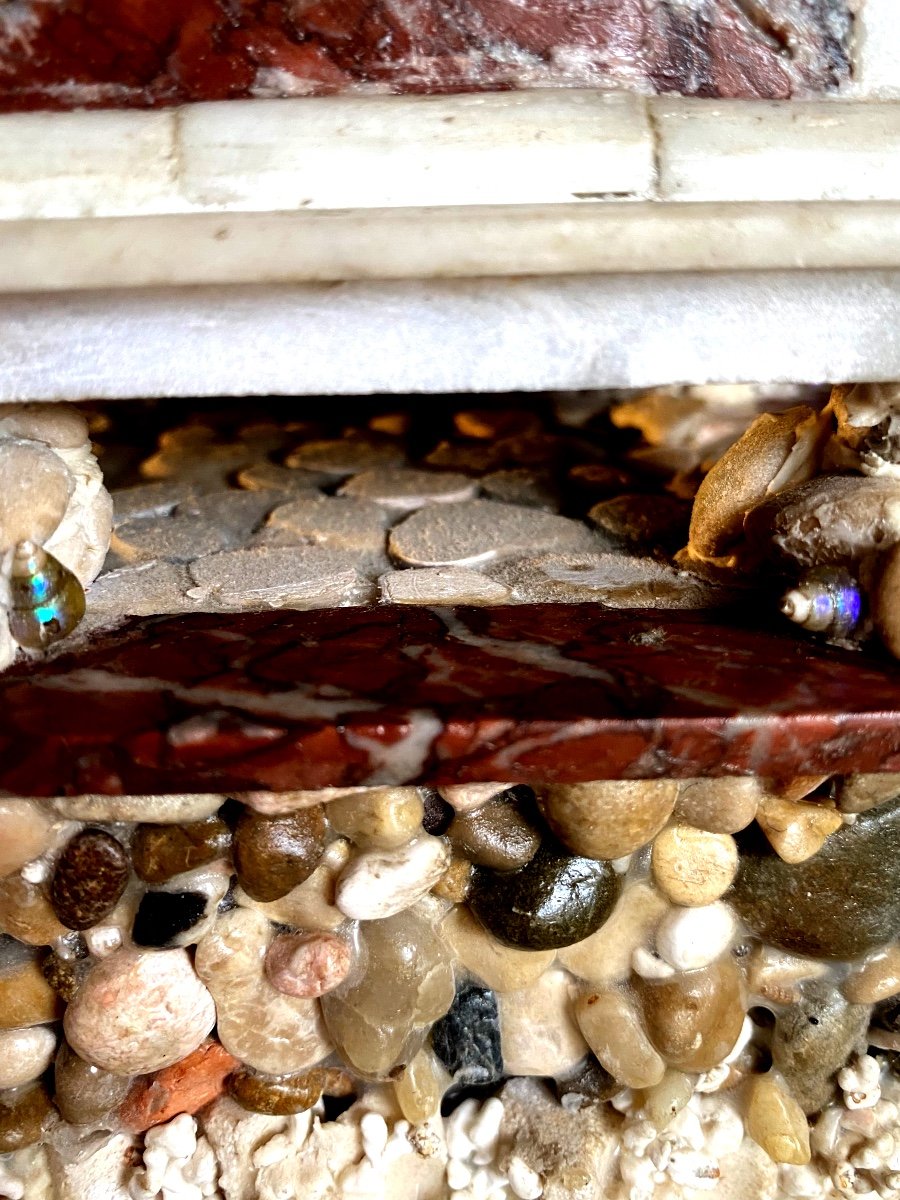 Rare Obelisk Of The Sea, Composed Of Marine Elements, Shells, Coral Grains And Marbles-photo-1