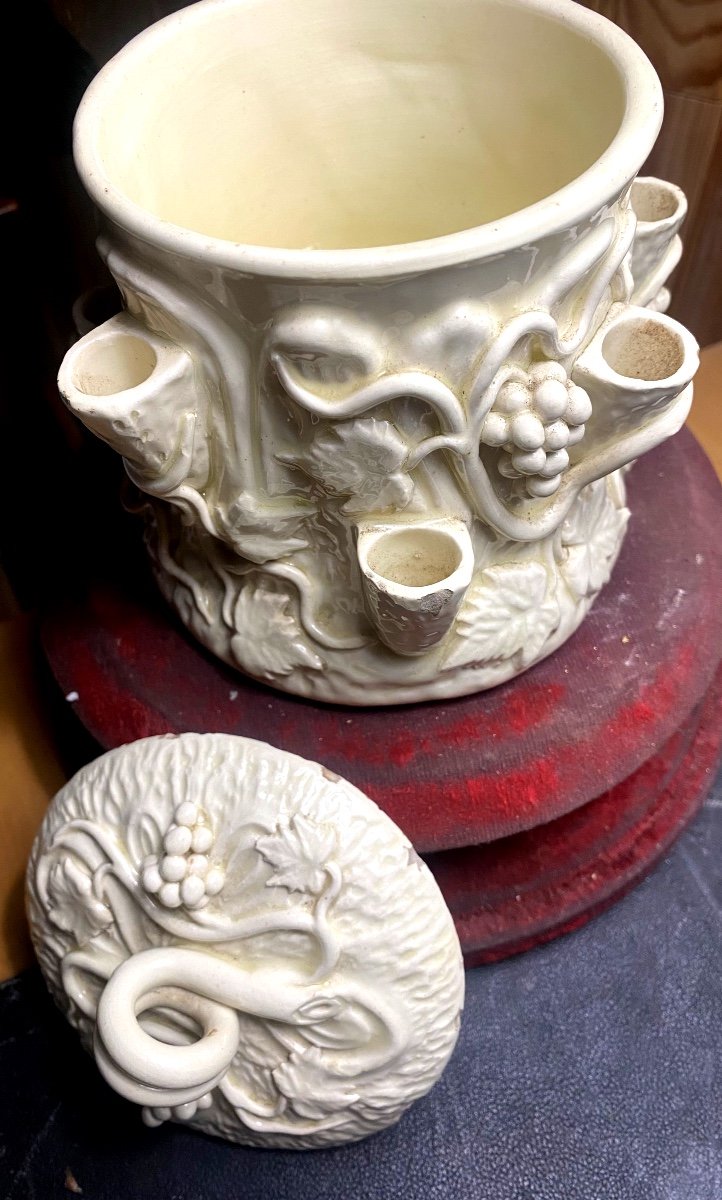 Beau Pot à Tabac Porte Pipes En Faîence Blanche De Langeais XIX ème A Motif De Pampres De Vigne-photo-5