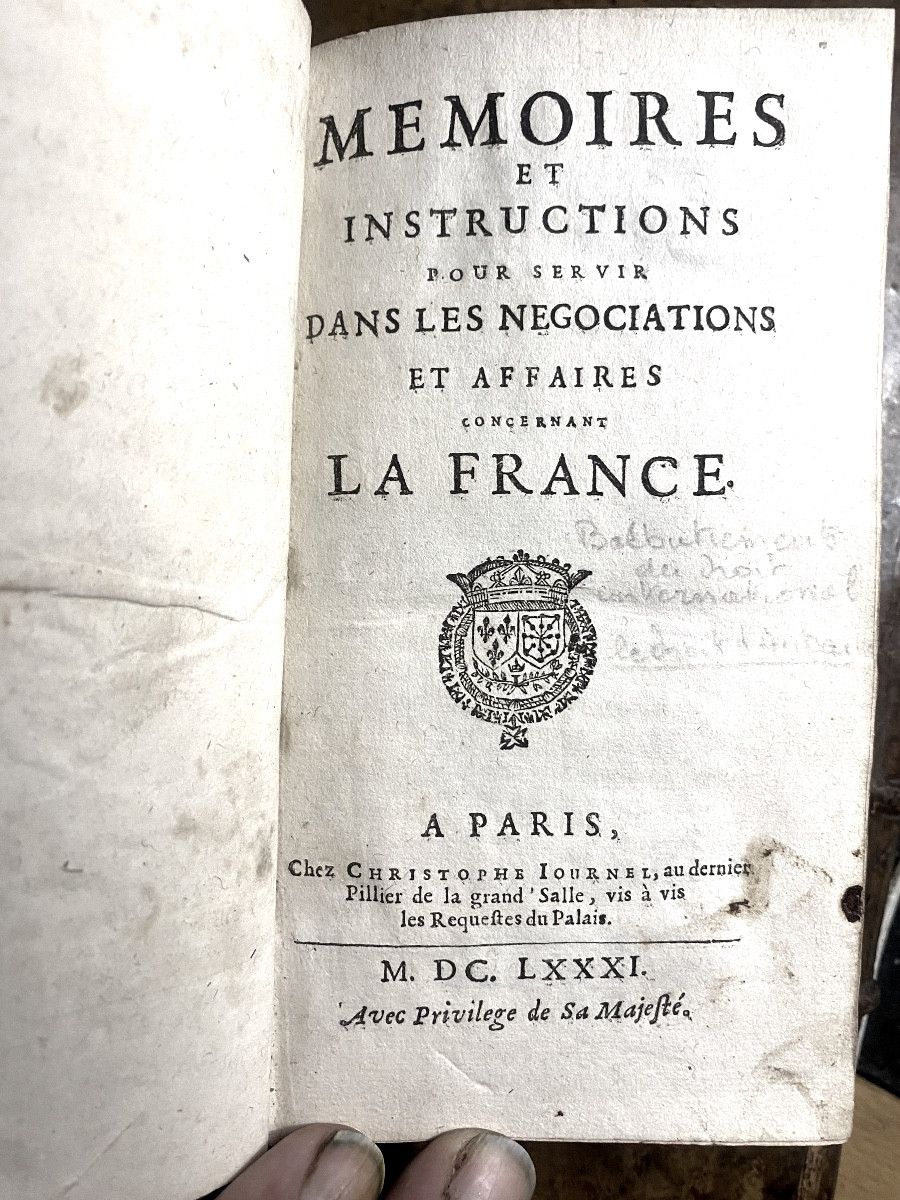 Vol. In 12; 1681 In Paris: Memoirs And Instructions For Serving In The Negotiations Of France-photo-3