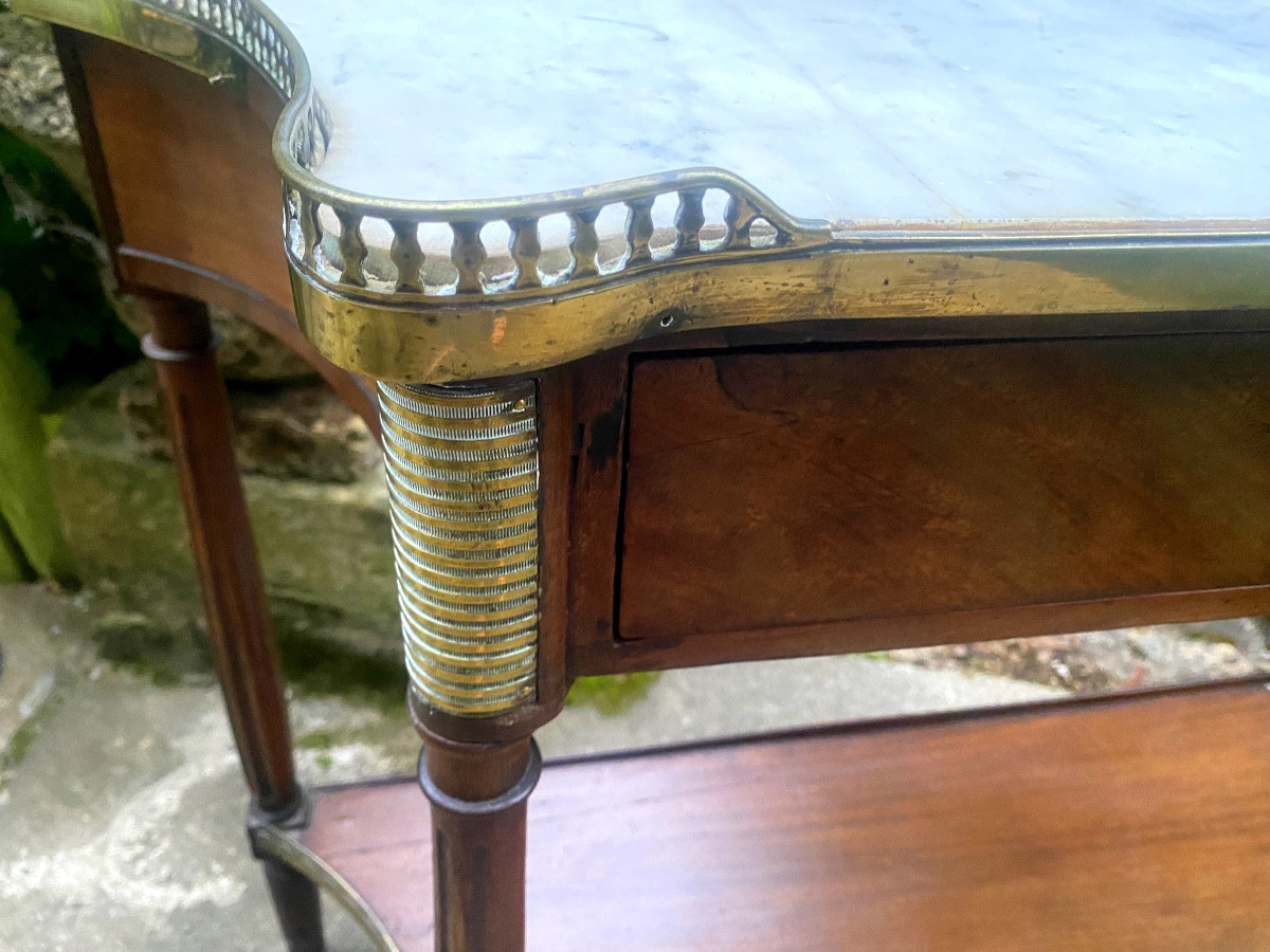 Elegant Console Serving Table, Mahogany Top Edged With White Marble, Curved Sides, Low Shelf, 18th Century-photo-2