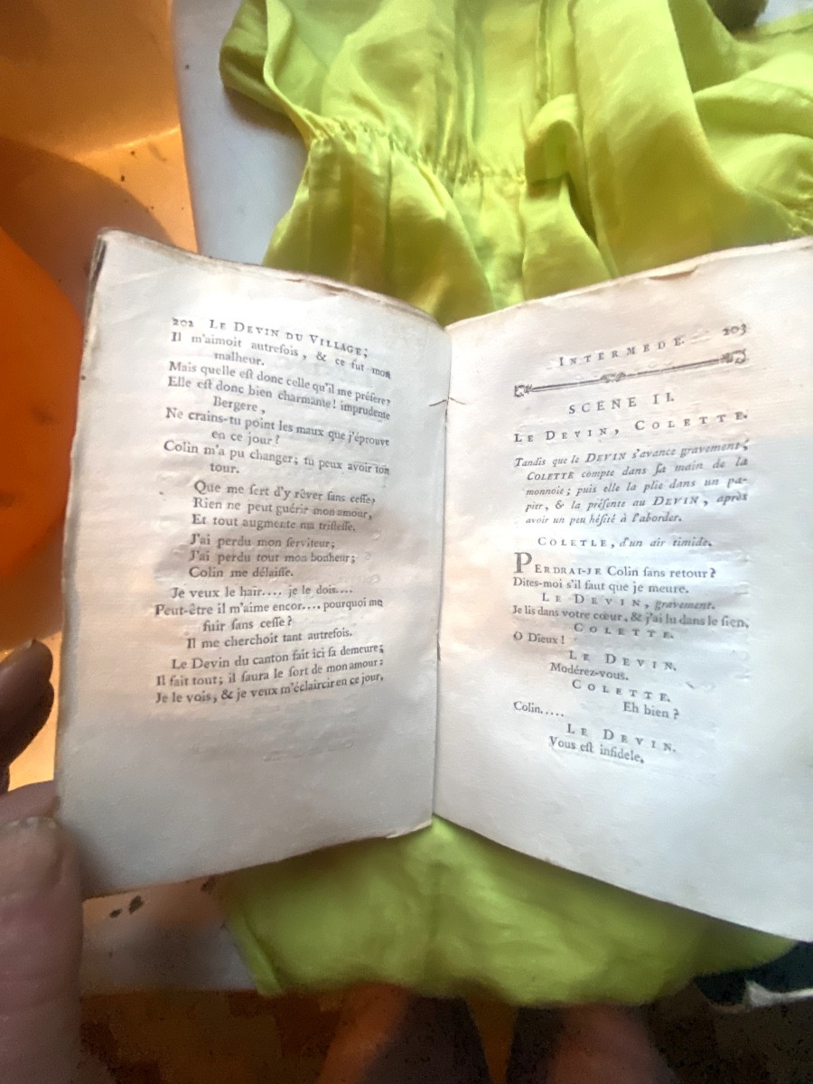 Volume de recueil de Pièces de Théatre , de Poésies et Lettres sur la Musique de J.J. Rousseau-photo-3