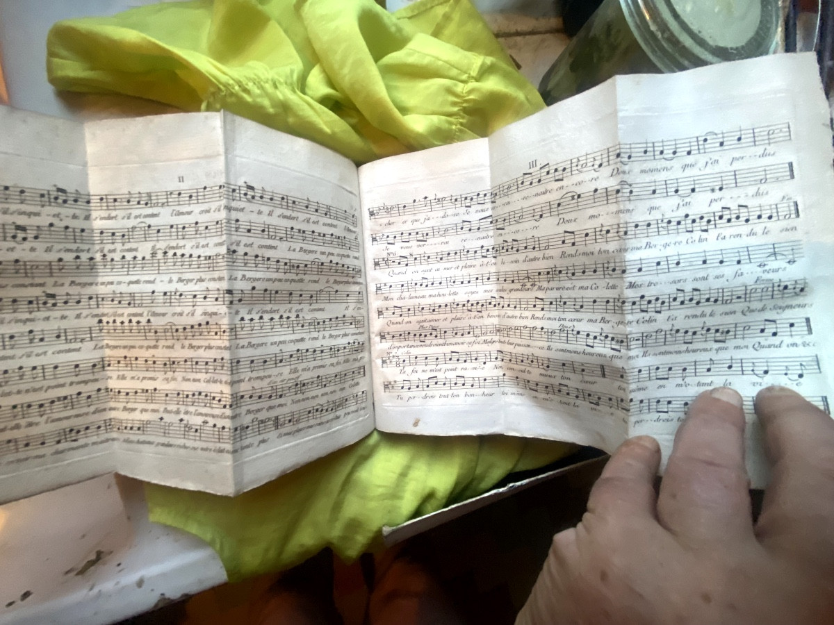 Volume de recueil de Pièces de Théatre , de Poésies et Lettres sur la Musique de J.J. Rousseau-photo-4