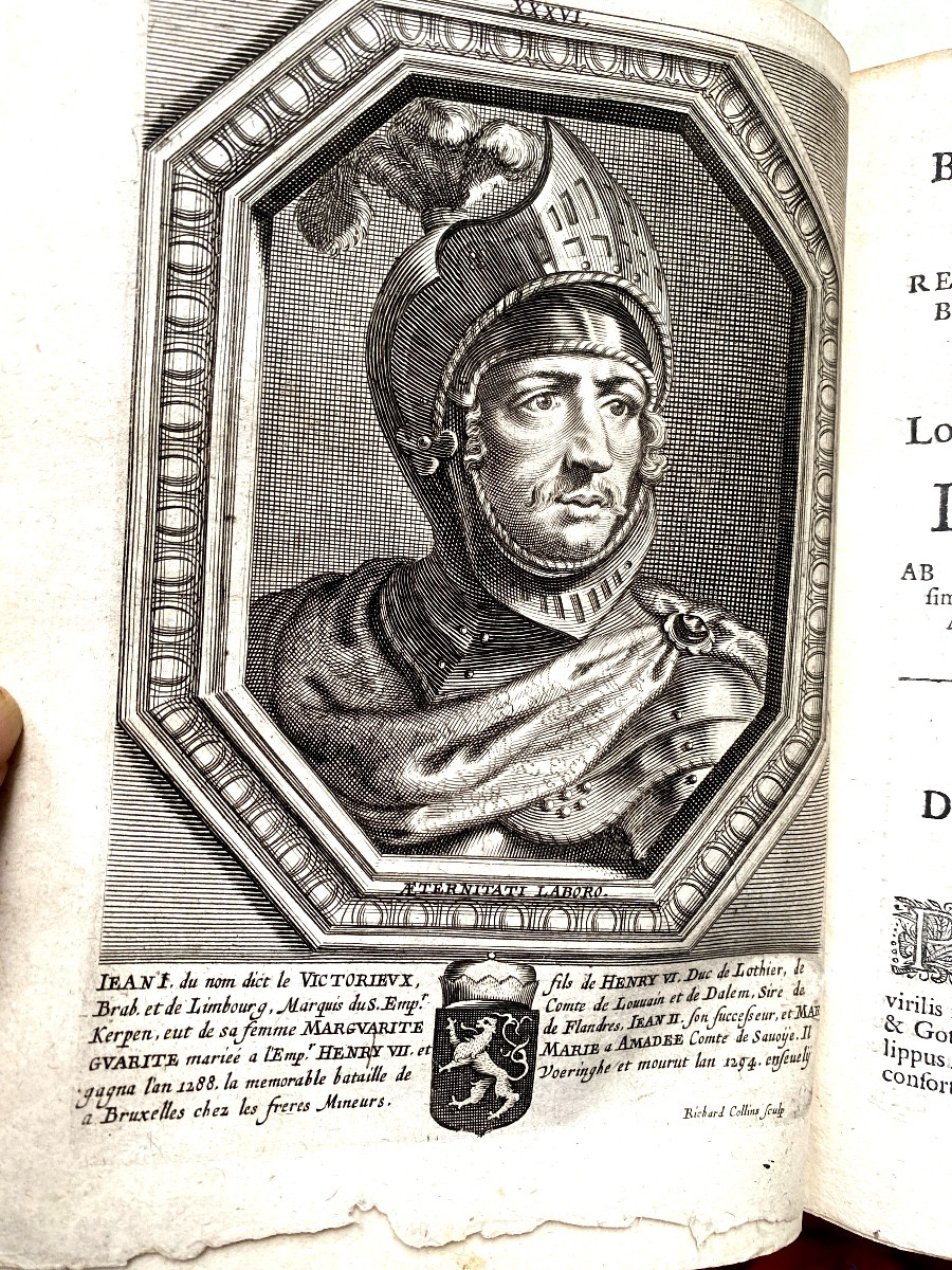 Un volume In 4 illustré de beaux portraits , a Bruxelles 1672 "Ducibus AB Anno post Christum". -photo-4