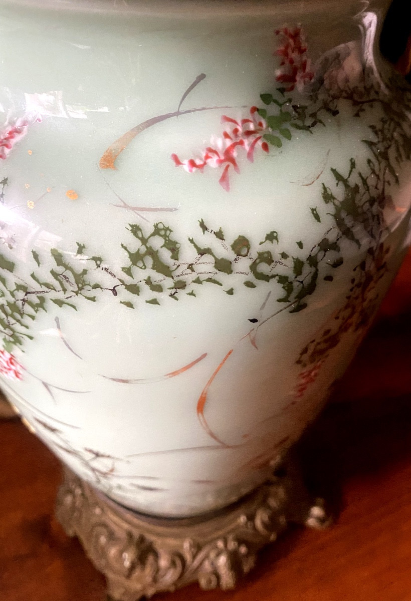 Beautiful Large Japanese Celadon-colored Painted Porcelain Living Room Lamp From The 19th Century With Enamel Decoration-photo-3