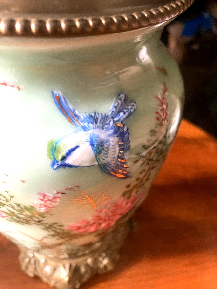 Beautiful Large Japanese Celadon-colored Painted Porcelain Living Room Lamp From The 19th Century With Enamel Decoration-photo-6