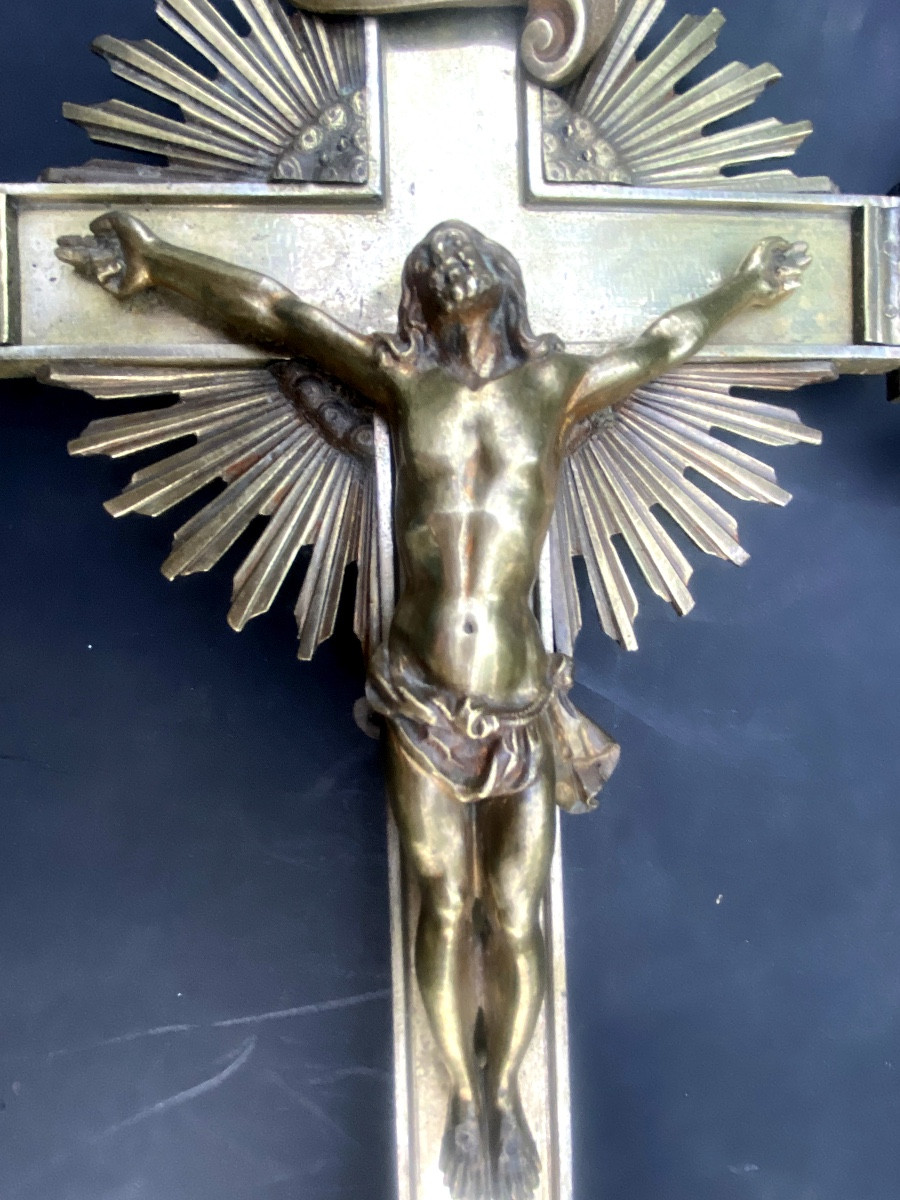 Belle grande croix processionnaire en bronze argenté a l'image du Christ et de la Vierge  19ème-photo-6