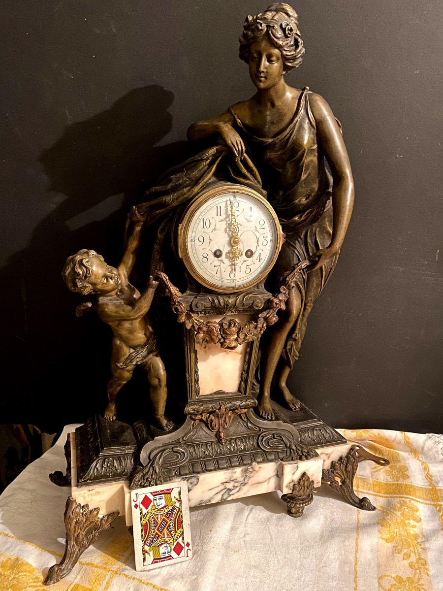 Important Mantel Clock, White Marble With A Romantic Theme Of A Woman And Putti-photo-2